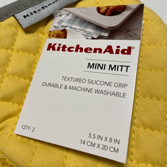 NWT Bundle of Pot holder & Mitt - Picture 2 of 4